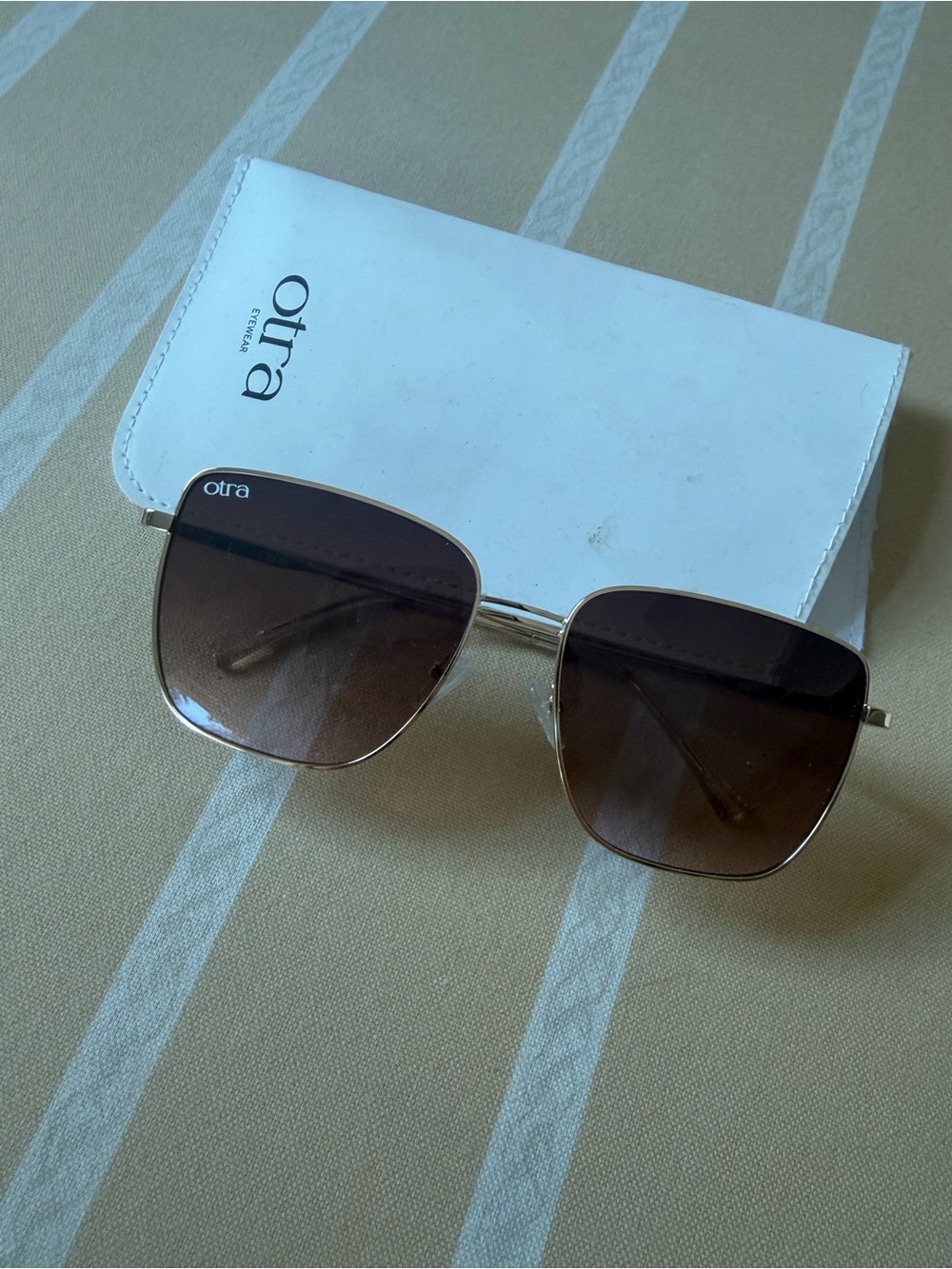 Otra Women's Gold Frame Sunglasses with Brown Lenses